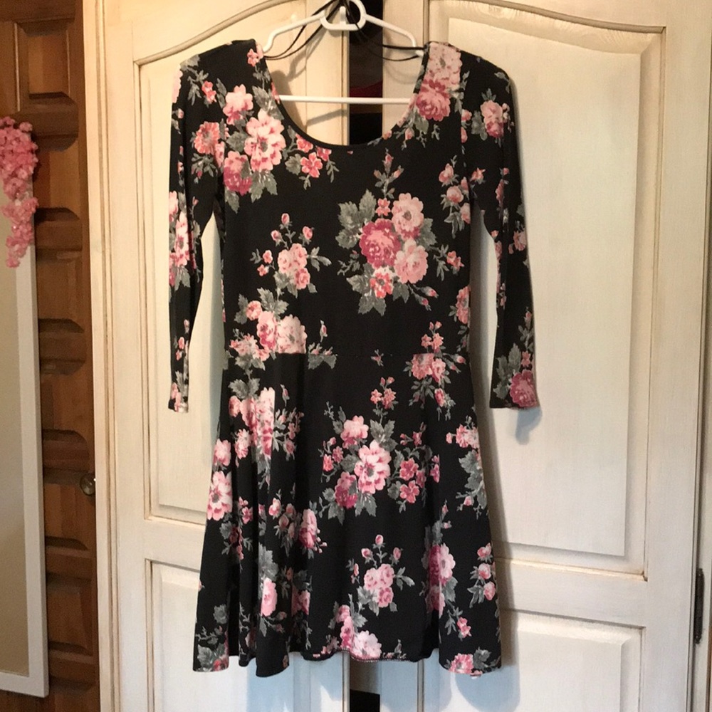 XS Aeropostale Floral Skater Fit & Flare Dress